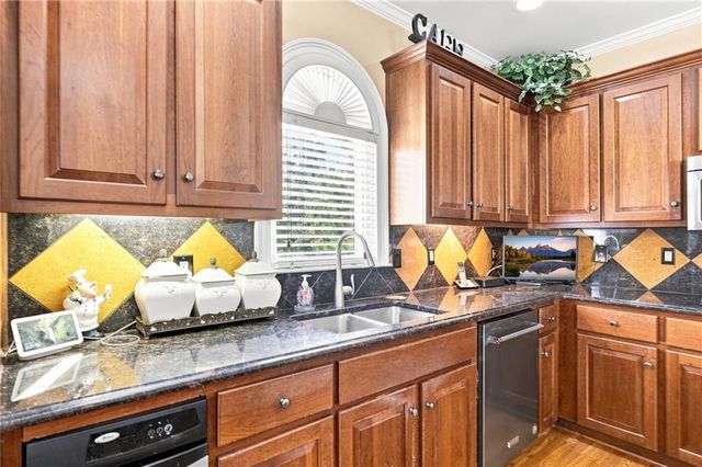 1398 BridgeMill Avenue, Canton, GA 30114