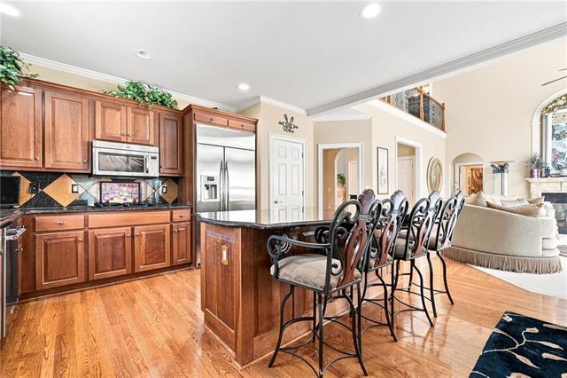 1398 BridgeMill Avenue, Canton, GA 30114