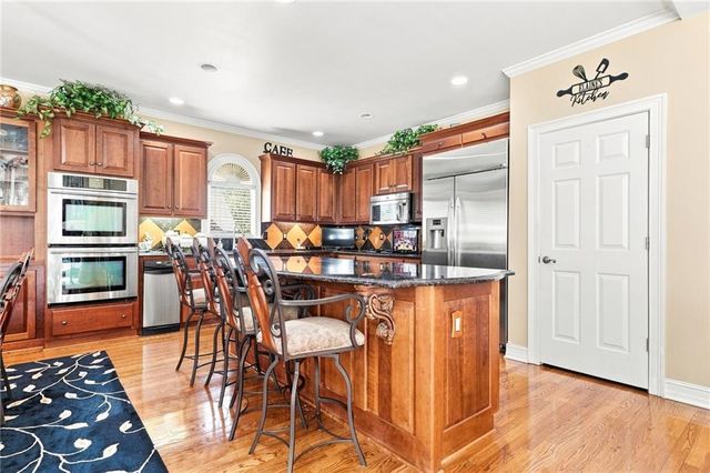 1398 BridgeMill Avenue, Canton, GA 30114