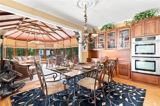 1398 BridgeMill Avenue, Canton, GA 30114