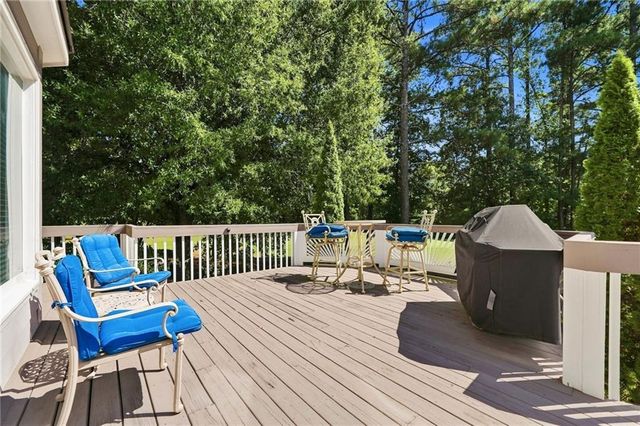 1398 BridgeMill Avenue, Canton, GA 30114
