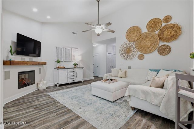 1138 Avenshire Circle, Wilmington, NC 28412