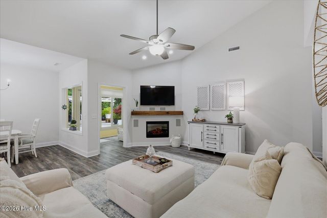 1138 Avenshire Circle, Wilmington, NC 28412