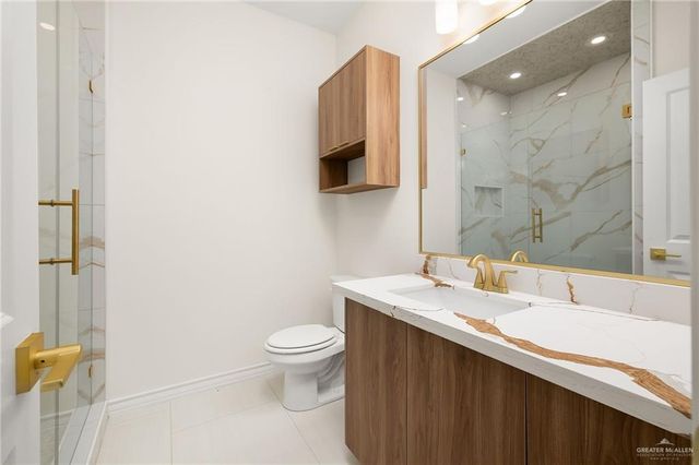 2724 E Bvlgari Drive, Edinburg, TX 78542