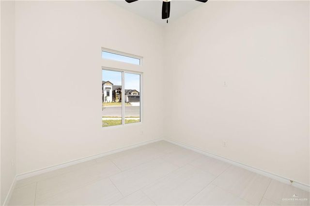 2724 E Bvlgari Drive, Edinburg, TX 78542