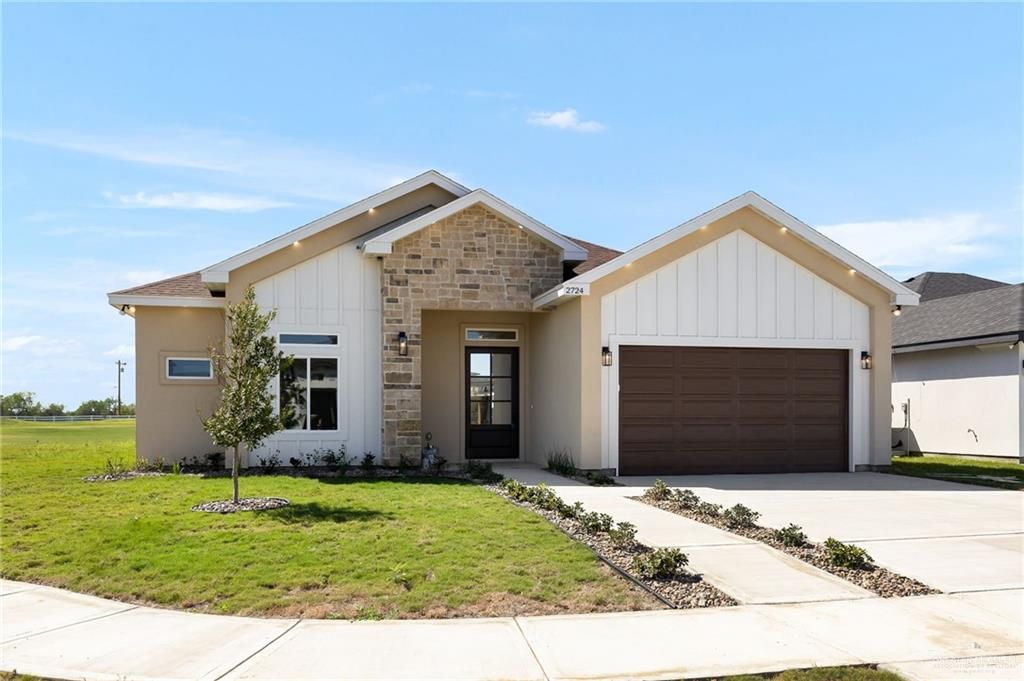 2724 E Bvlgari Drive, Edinburg, TX 78542