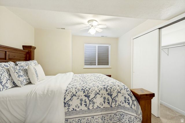 1077 E BROOK CIR, Kaysville, UT 84037