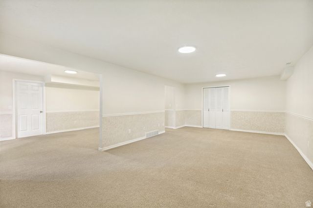 1077 E BROOK CIR, Kaysville, UT 84037