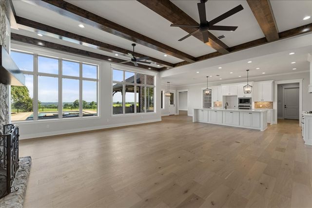 1442 County Road 313 E, Tyler, TX 75706