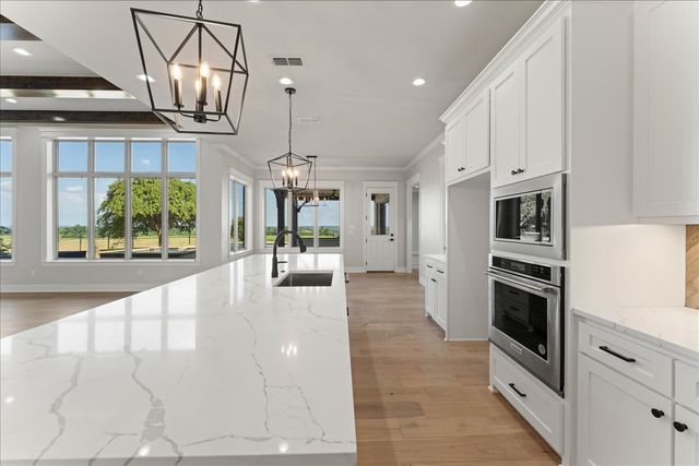 1442 County Road 313 E, Tyler, TX 75706