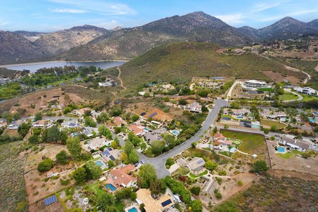 14505 Wildgrove Rd, Poway, CA 92064