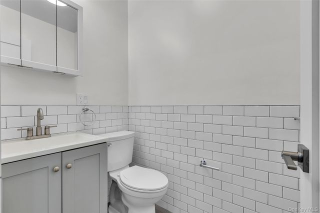 2709 Tenbroeck Avenue, Bronx, NY 10469