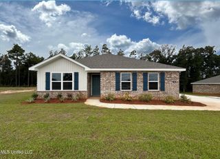 80 Monarch Drive, Lucedale, MS 39452