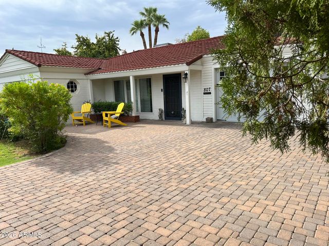 807 W SOLANO Drive, Phoenix, AZ 85013