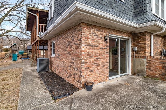 113 Farrington Drive, New Albany, IN 47150