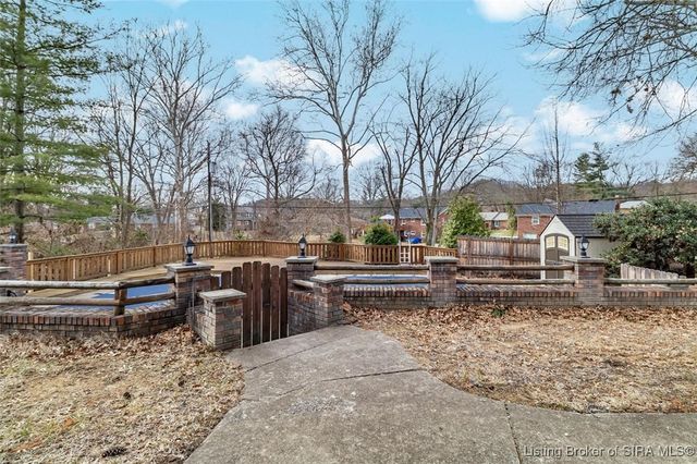 113 Farrington Drive, New Albany, IN 47150