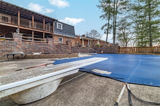 113 Farrington Drive, New Albany, IN 47150