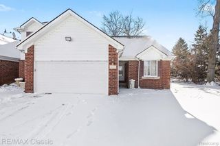 3812 Lesia Drive 14, Warren, MI 48091
