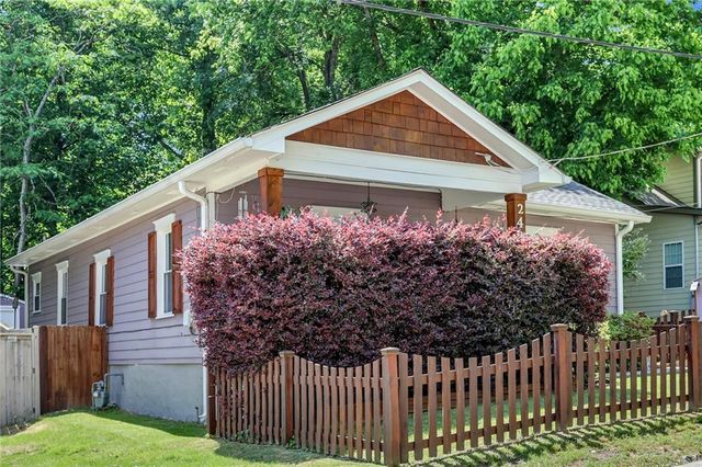 2428 Brantley Street NW, Atlanta, GA 30318