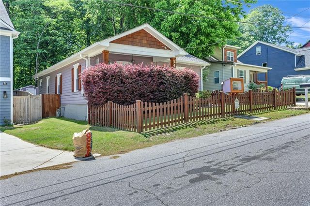 2428 Brantley Street NW, Atlanta, GA 30318