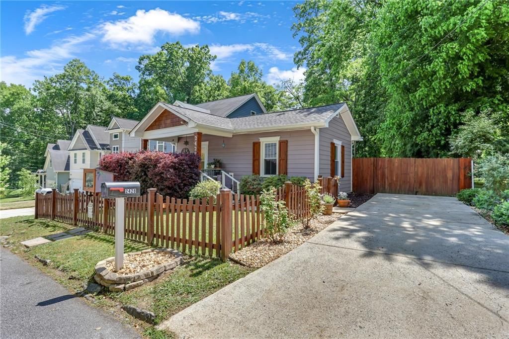 2428 Brantley Street NW, Atlanta, GA 30318