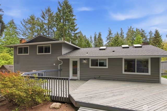 19005 63rd Street E, Lake Tapps, WA 98391