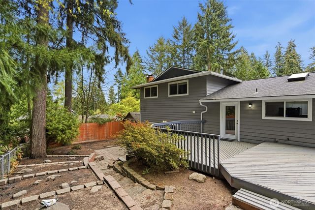 19005 63rd Street E, Lake Tapps, WA 98391