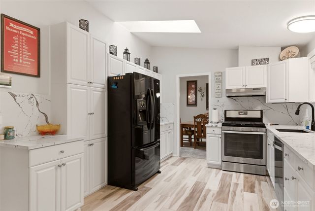 19005 63rd Street E, Lake Tapps, WA 98391