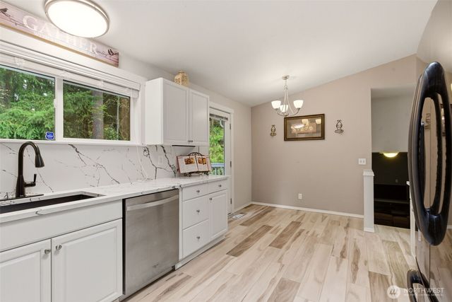 19005 63rd Street E, Lake Tapps, WA 98391