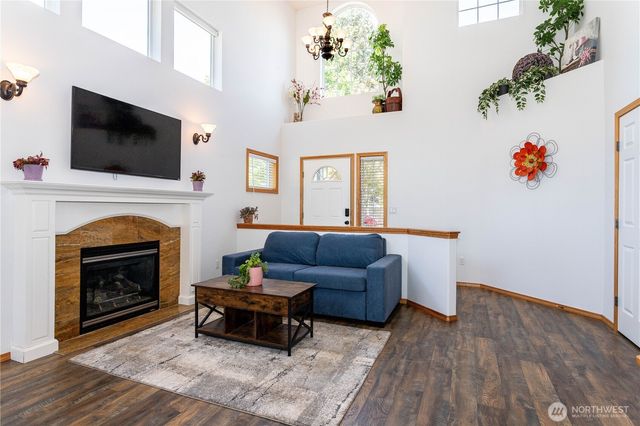 18103 SE 247th Street, Covington, WA 98042