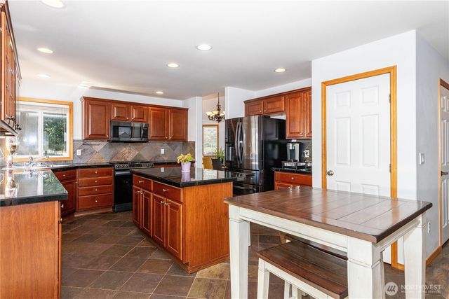 18103 SE 247th Street, Covington, WA 98042