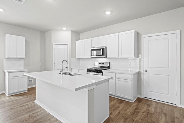 2782 Portugal Laurel Drive, Alvin, TX 77511