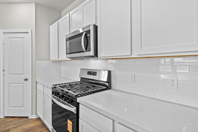 2782 Portugal Laurel Drive, Alvin, TX 77511