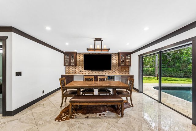 13530 N 59th Ct Court N, The Acreage, FL 33411