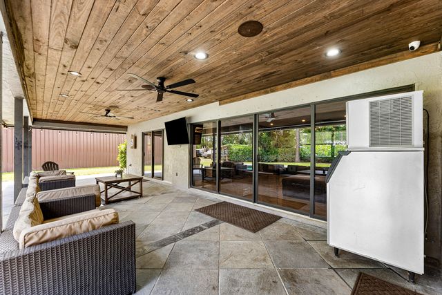 13530 N 59th Ct Court N, The Acreage, FL 33411