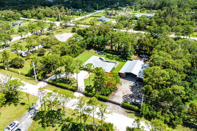 13530 N 59th Ct Court N, The Acreage, FL 33411
