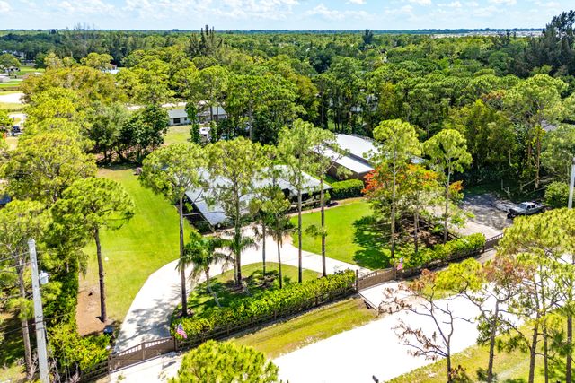 13530 N 59th Ct Court N, The Acreage, FL 33411