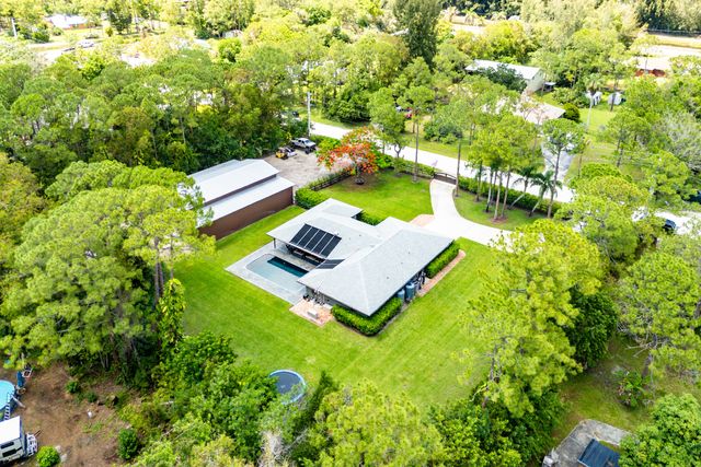 13530 N 59th Ct Court N, The Acreage, FL 33411