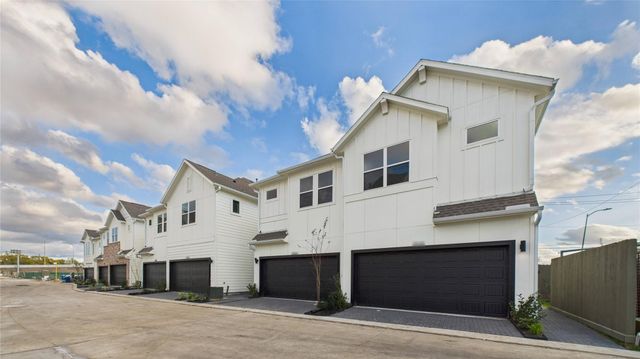 3925 Willowbend Point, Houston, TX 77025