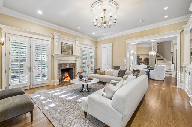 384 Lake Valley Dr, Franklin, TN 37069