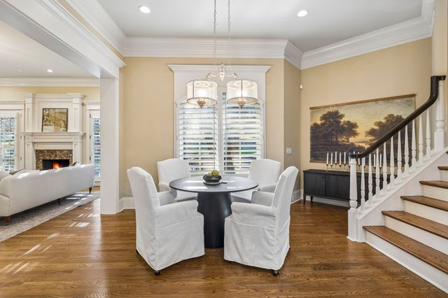 384 Lake Valley Dr, Franklin, TN 37069