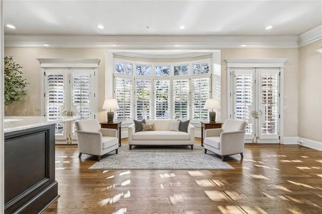 384 Lake Valley Dr, Franklin, TN 37069