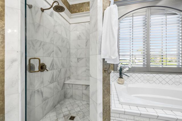 384 Lake Valley Dr, Franklin, TN 37069