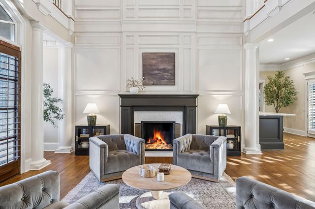 384 Lake Valley Dr, Franklin, TN 37069