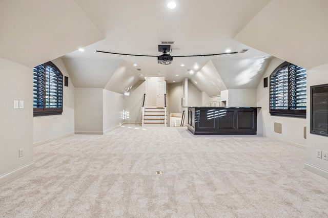 384 Lake Valley Dr, Franklin, TN 37069