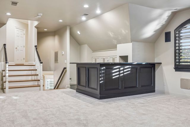 384 Lake Valley Dr, Franklin, TN 37069