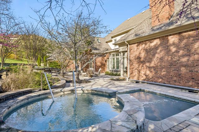 384 Lake Valley Dr, Franklin, TN 37069