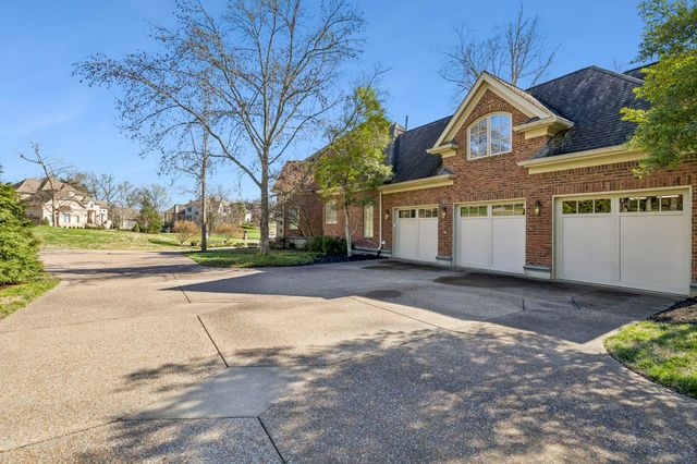 384 Lake Valley Dr, Franklin, TN 37069