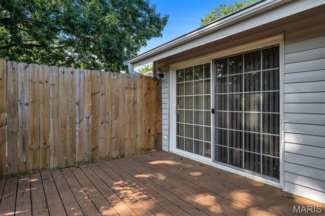 16306 Westglen Farms Court, Ballwin, MO 63011