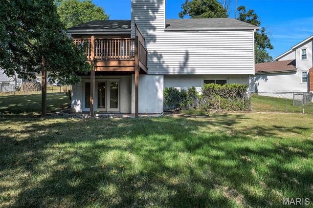 16306 Westglen Farms Court, Ballwin, MO 63011